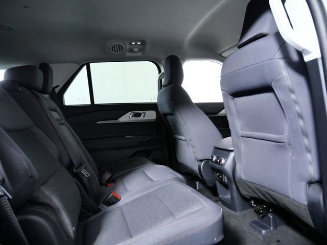 Certified 2025 Ford Explorer Active image 12