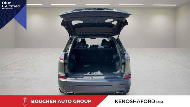Used 2019 Jeep Cherokee Latitude Plus AWD/4WD image 9
