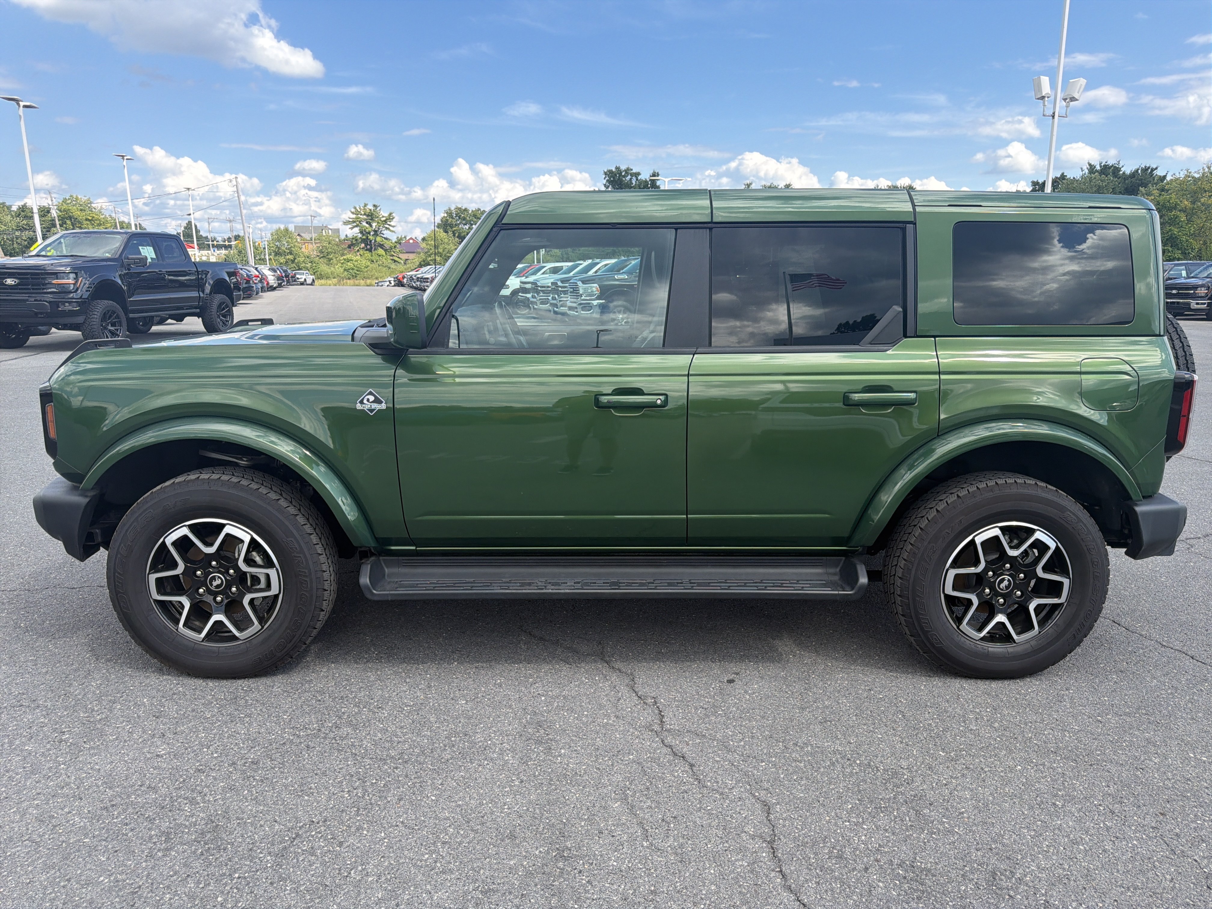 Certified 2025 Ford Bronco Outer Banks AWD/4WD image 7
