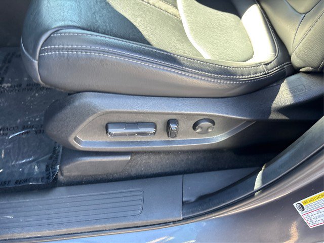 Used 2025 Honda Pilot EX-L image 18