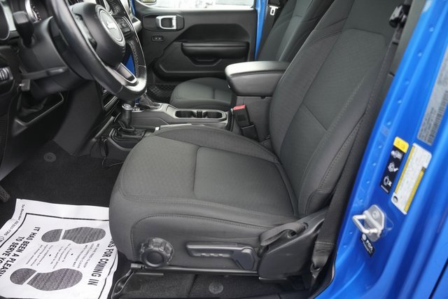 Used 2021 Jeep Gladiator Willys image 9