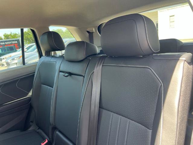 Used 2022 Volkswagen Tiguan SE FWD image 11