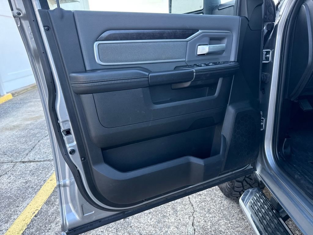 Used 2023 RAM 2500 Big Horn w/ Level 1 Equipment Group image 19