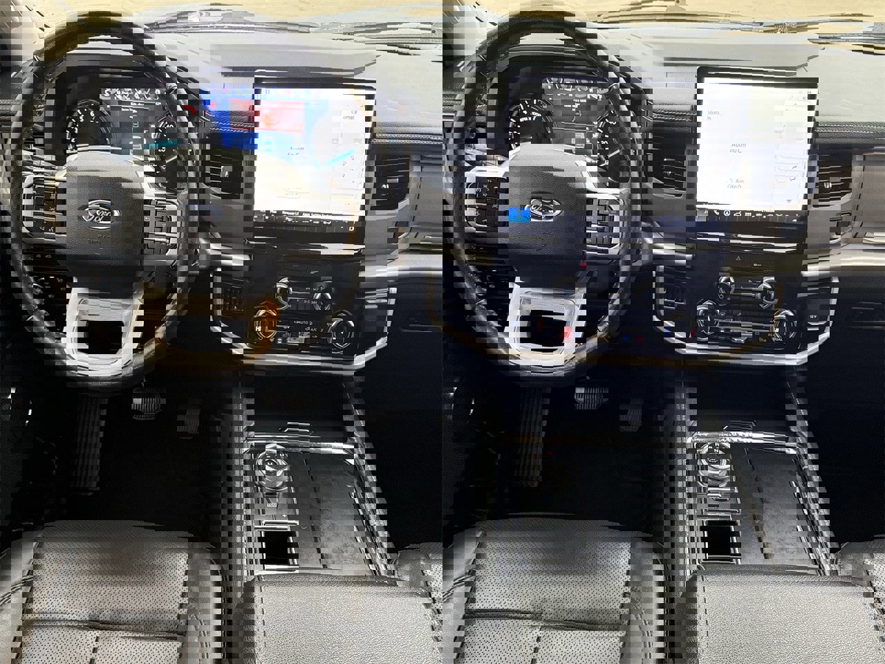 Certified 2022 Ford Expedition XLT image 11