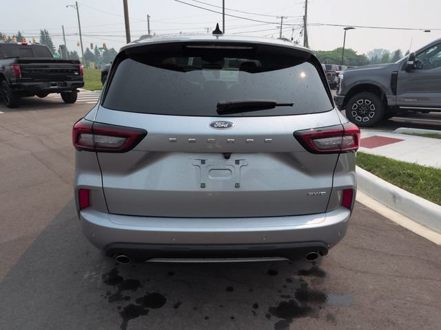 Certified 2024 Ford Escape ST-Line w/ Tech Pack #1 AWD/4WD image 4