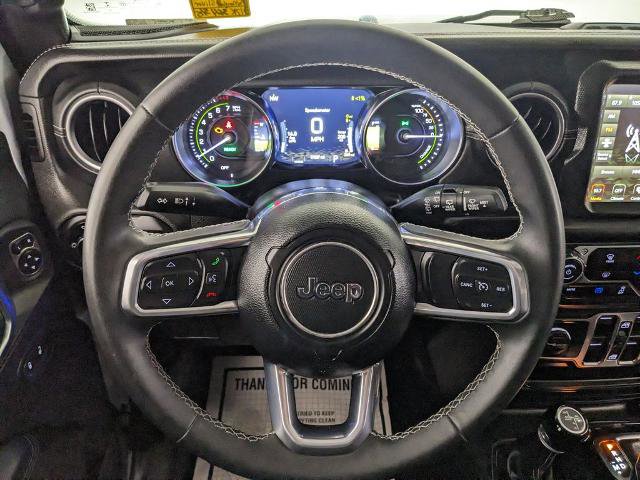 Used 2023 Jeep Wrangler Unlimited Sahara AWD/4WD image 10