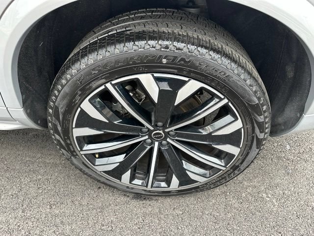 Used 2025 Volvo XC90 B6 Plus AWD/4WD image 7