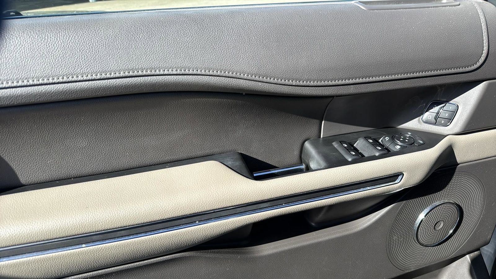 Certified 2021 Ford Expedition XLT image 12