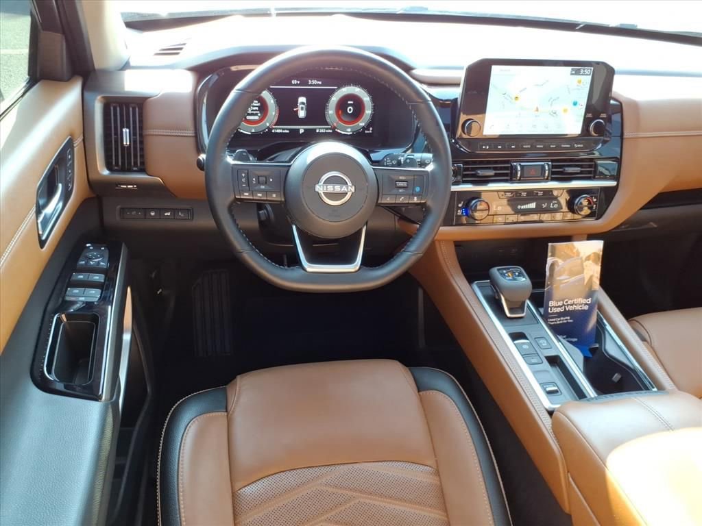 Used 2023 Nissan Pathfinder Platinum image 13