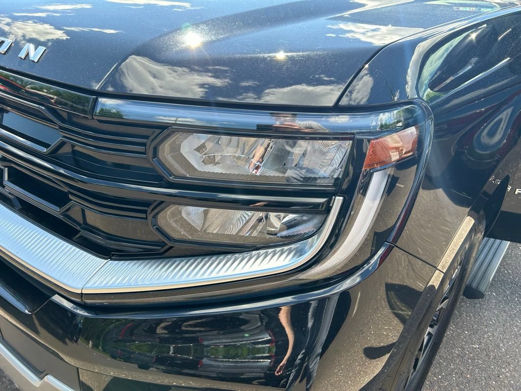 Certified 2025 Ford Expedition Platinum AWD/4WD image 32