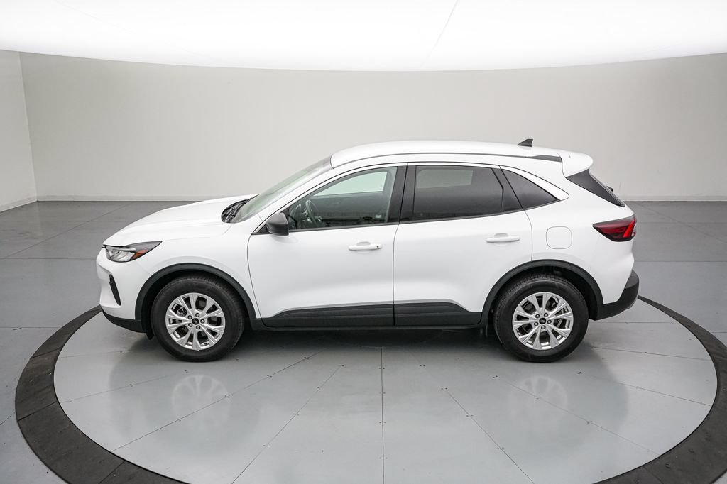 Certified 2023 Ford Escape Active AWD/4WD image 7