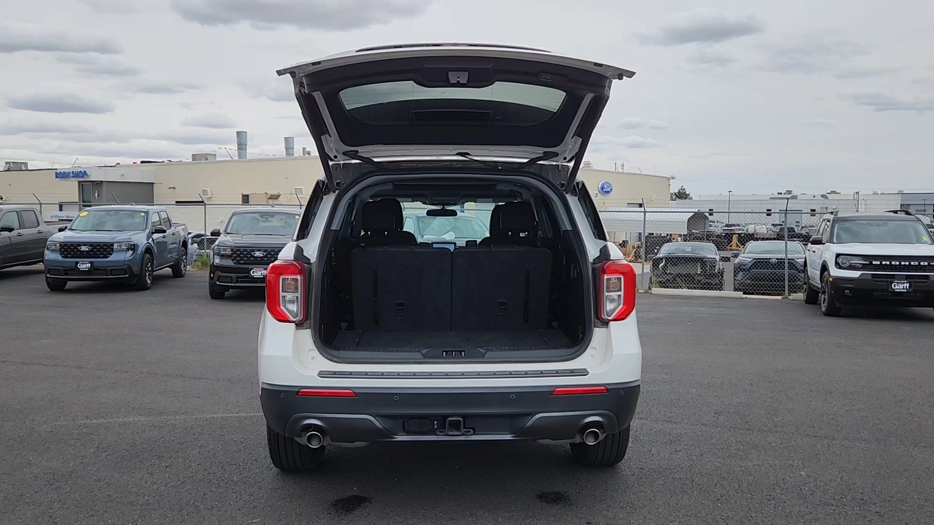 Certified 2023 Ford Explorer XLT w/ Equipment Group 202A image 20