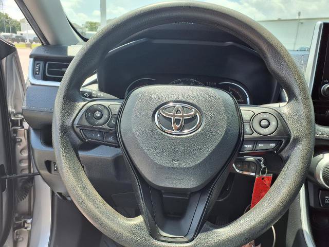 Used 2023 Toyota RAV4 LE FWD image 8