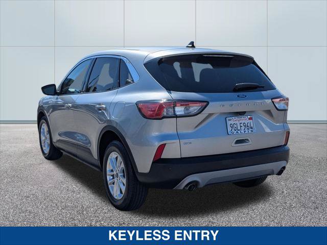 Certified 2022 Ford Escape SE FWD image 3