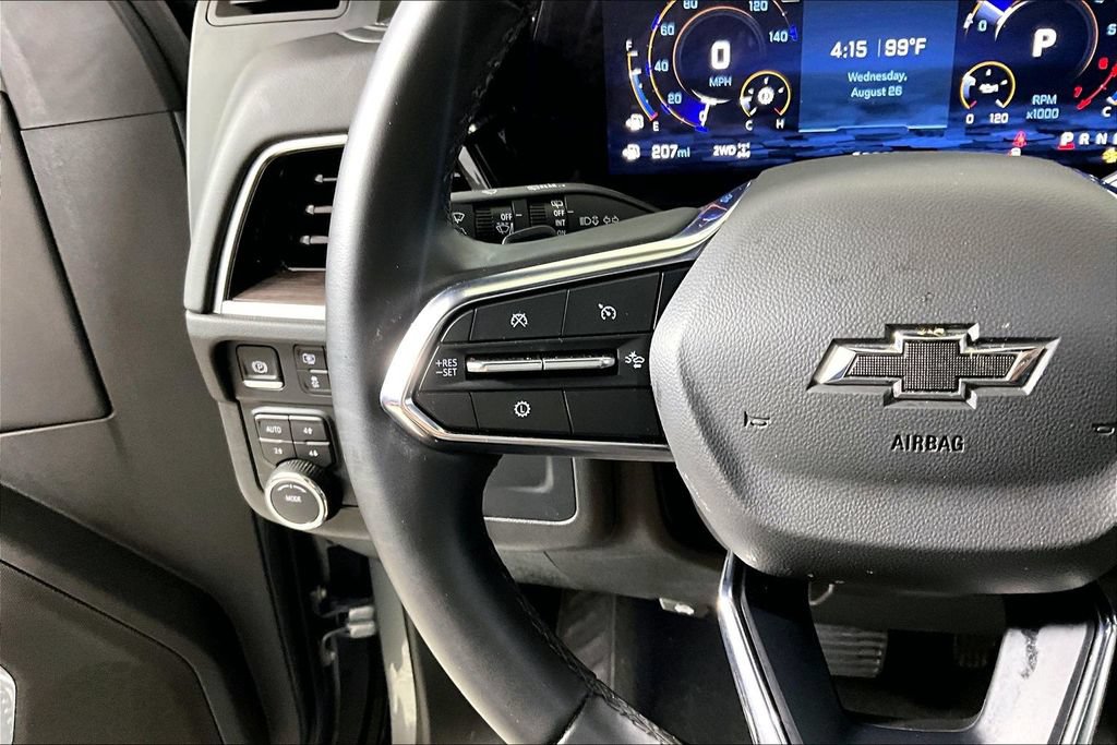 Used 2025 Chevrolet Suburban Z71 AWD/4WD image 14