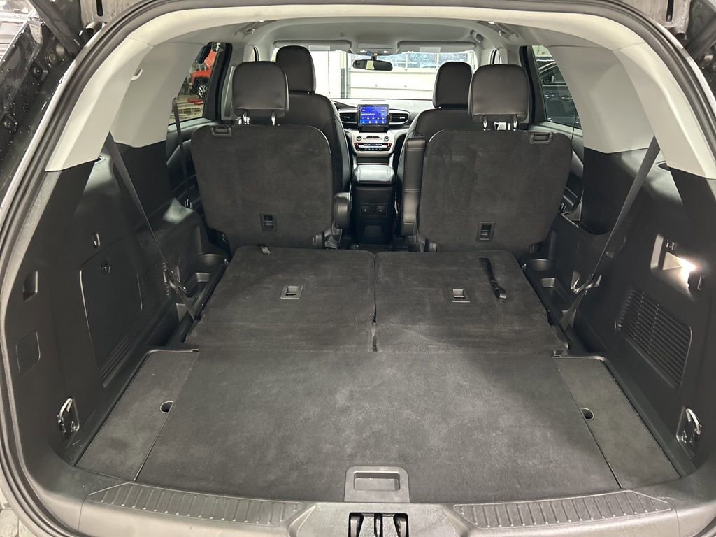 Certified 2023 Ford Explorer XLT w/ Equipment Group 202A image 30