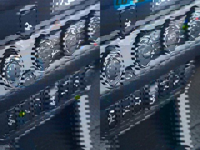 Used 2023 Toyota Tacoma TRD Sport w/ Advanced Technology Package AWD/4WD image 24