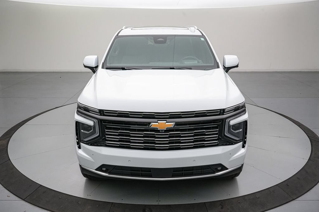 Used 2026 Chevrolet Suburban High Country w/ Sun And Tow Package AWD/4WD image 9
