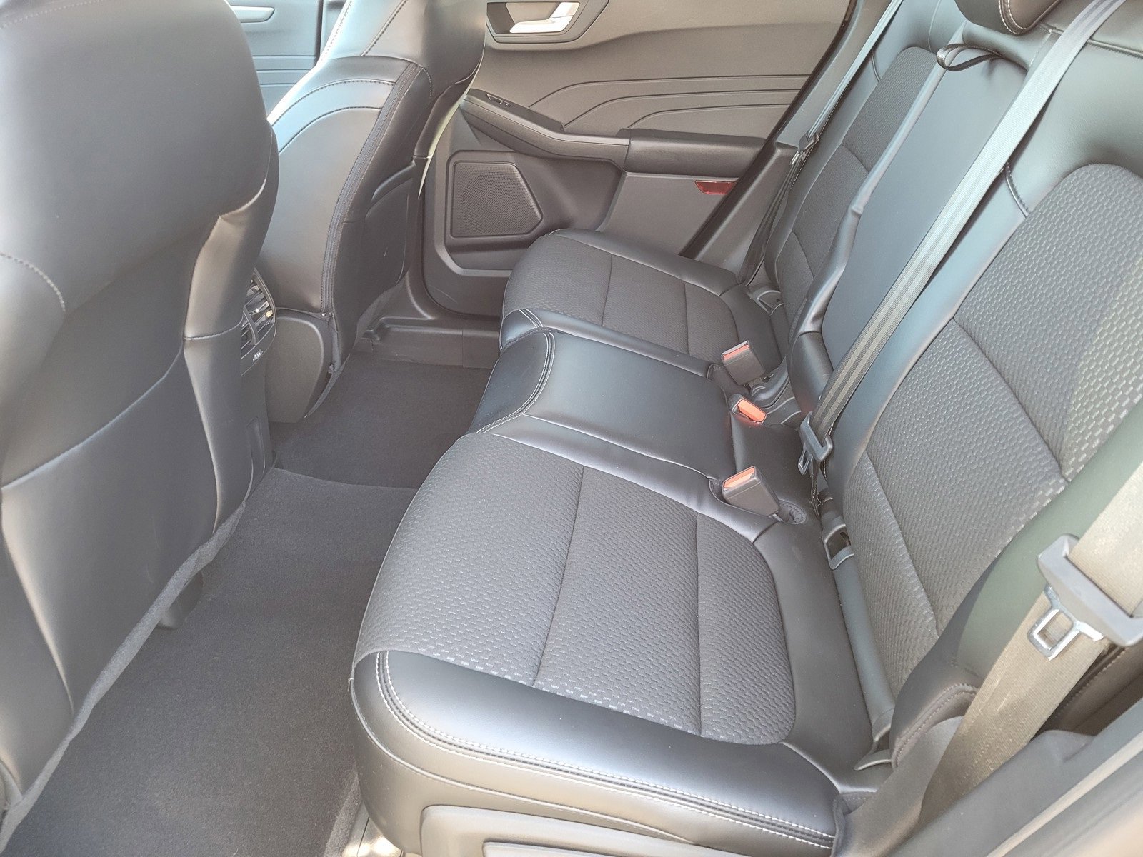 Certified 2023 Ford Escape SE image 10