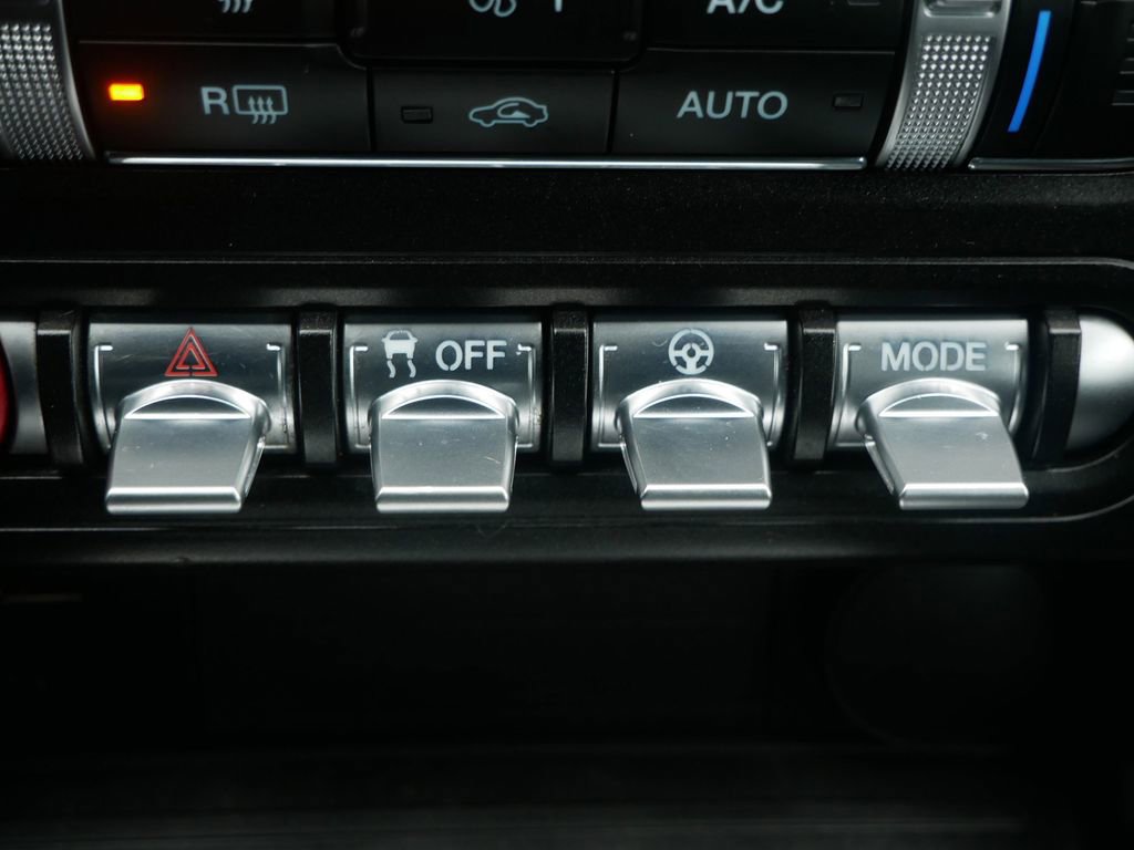 Certified 2020 Ford Mustang GT Premium w/ Carbon Sport Interior Package image 23