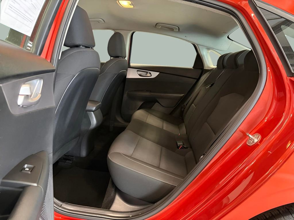 Used 2022 Kia Forte LXS FWD image 22
