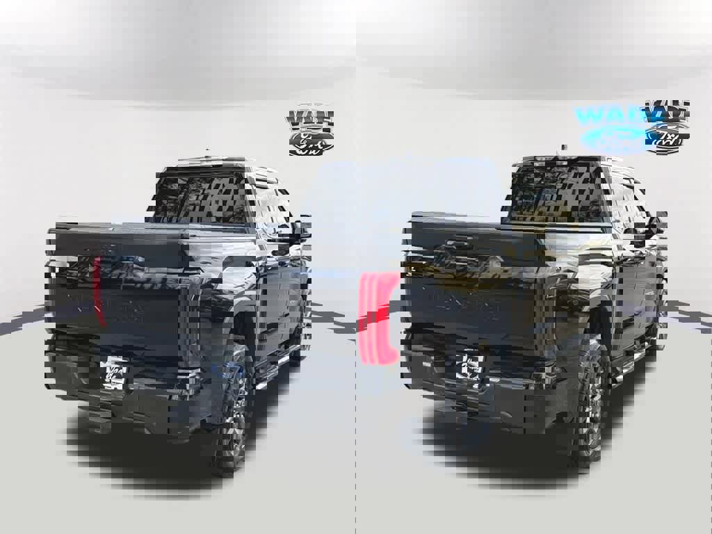 Used 2022 Toyota Tundra SR5 w/ SR5 Premium Package image 5