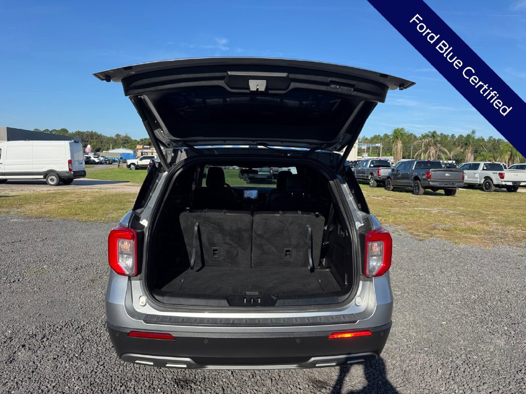 Certified 2020 Ford Explorer XLT w/ Equipment Group 202A RWD image 33