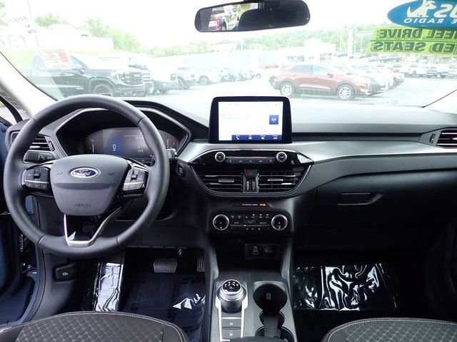 Certified 2024 Ford Escape Active AWD/4WD image 19