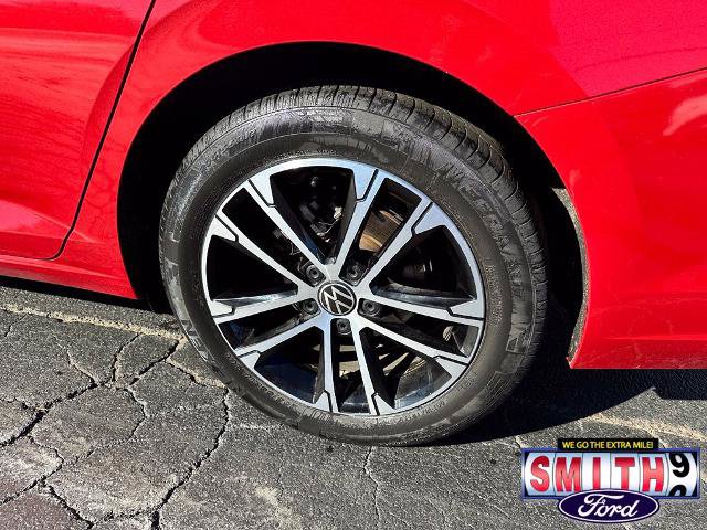 Used 2024 Volkswagen Jetta Sport FWD image 12