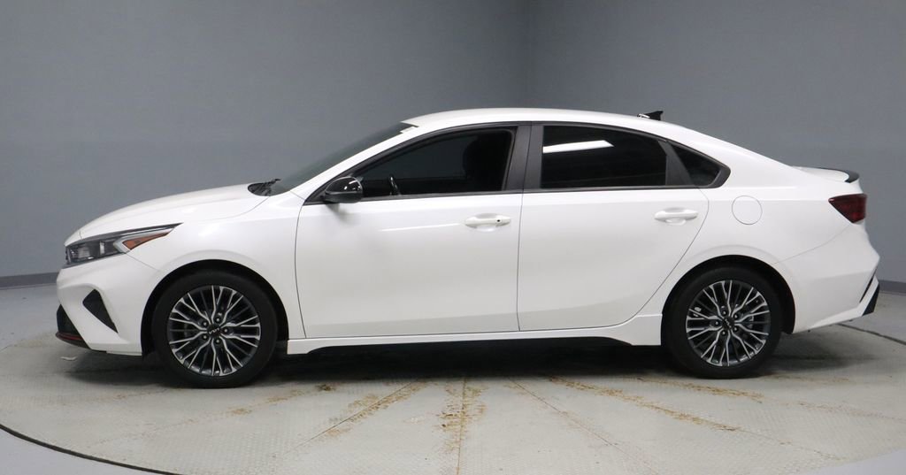 Used 2023 Kia Forte GT-Line image 8