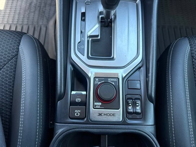 Used 2022 Subaru Forester Premium AWD/4WD image 32