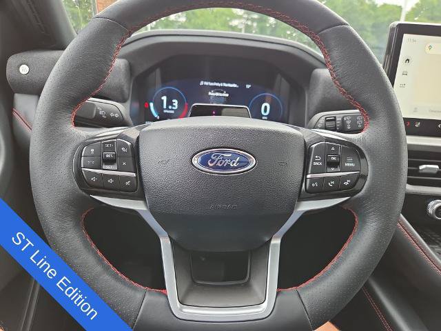 Certified 2025 Ford Explorer ST-Line w/ Premium Package AWD/4WD image 25