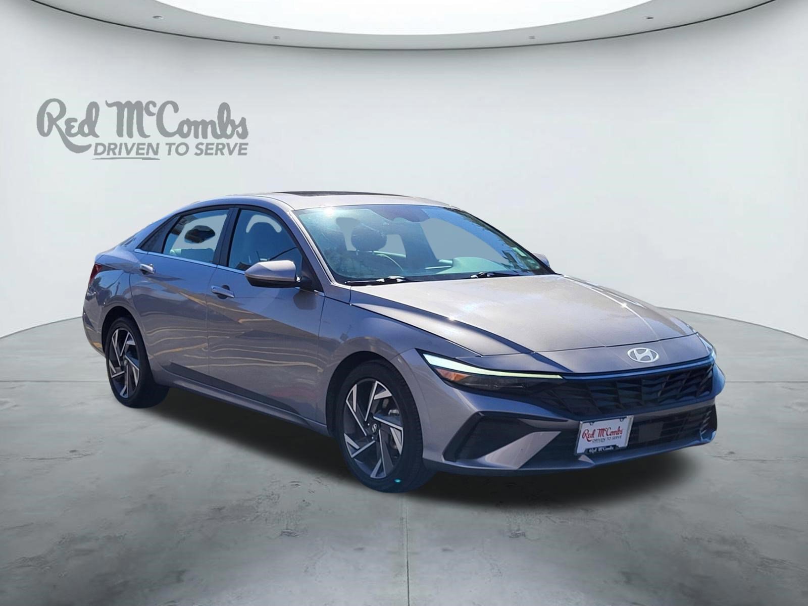 Used 2025 Hyundai Elantra SEL image 1