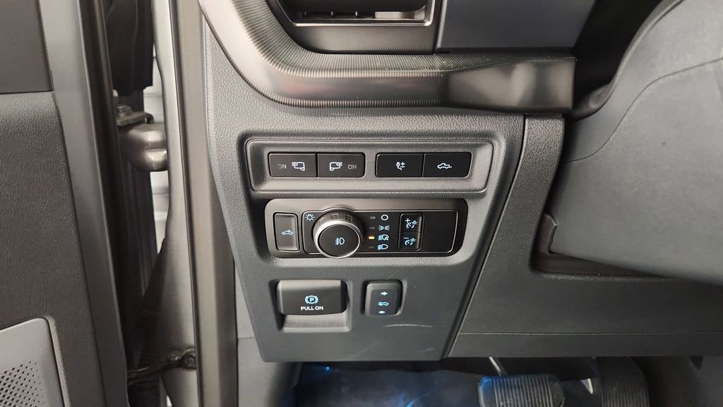 Certified 2024 Ford F150 Platinum w/ Equipment Group 702A High AWD/4WD image 30
