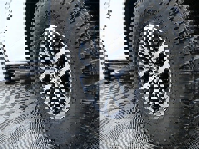 Certified 2018 Ford F150 Raptor image 2