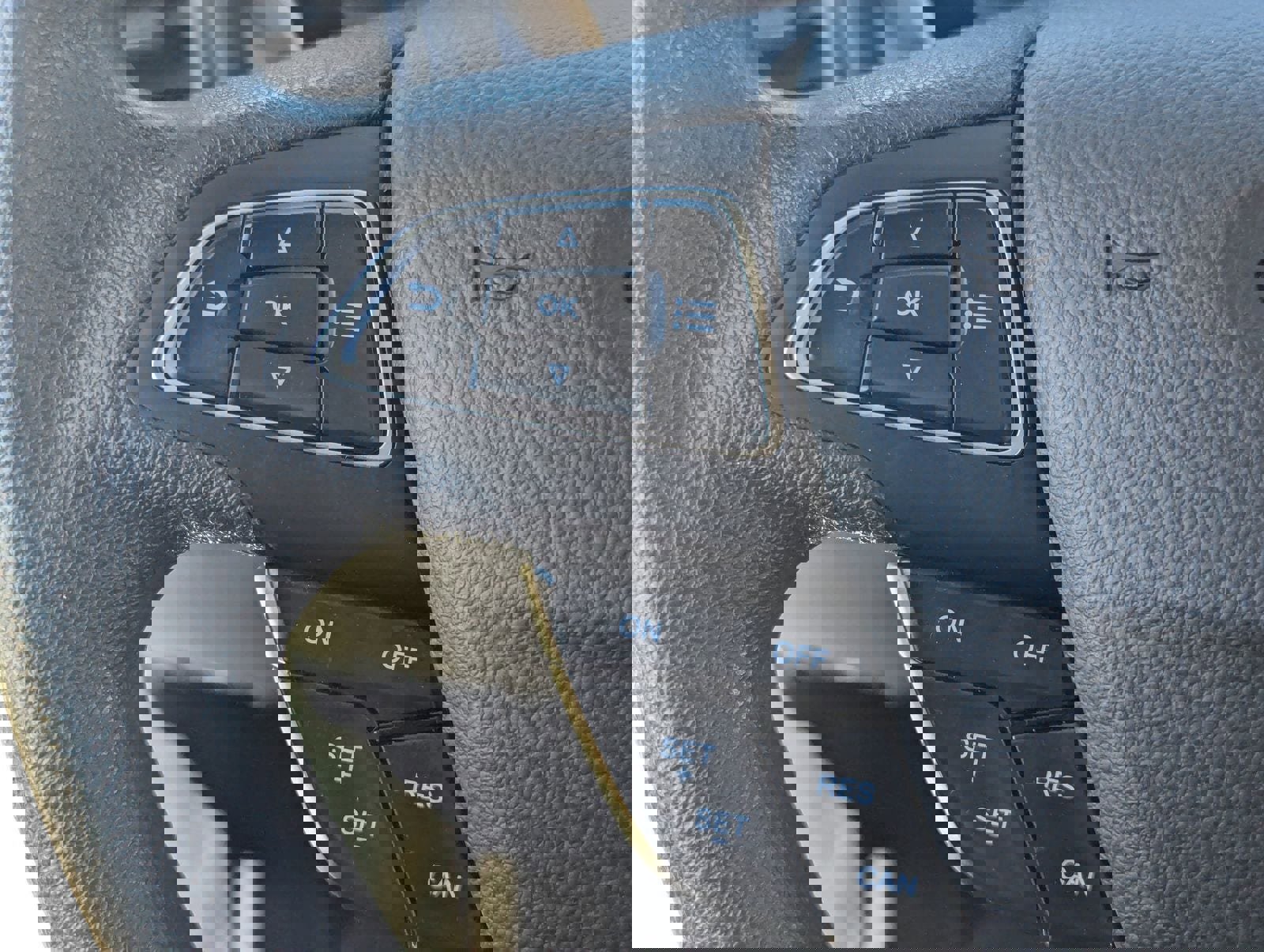 Certified 2022 Ford EcoSport SE w/ SE Convenience Package image 28