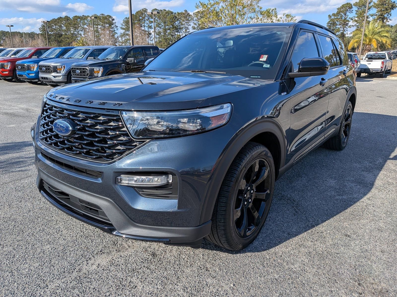 Certified 2023 Ford Explorer ST-Line w/ Class IV Trailer Tow Package image 8