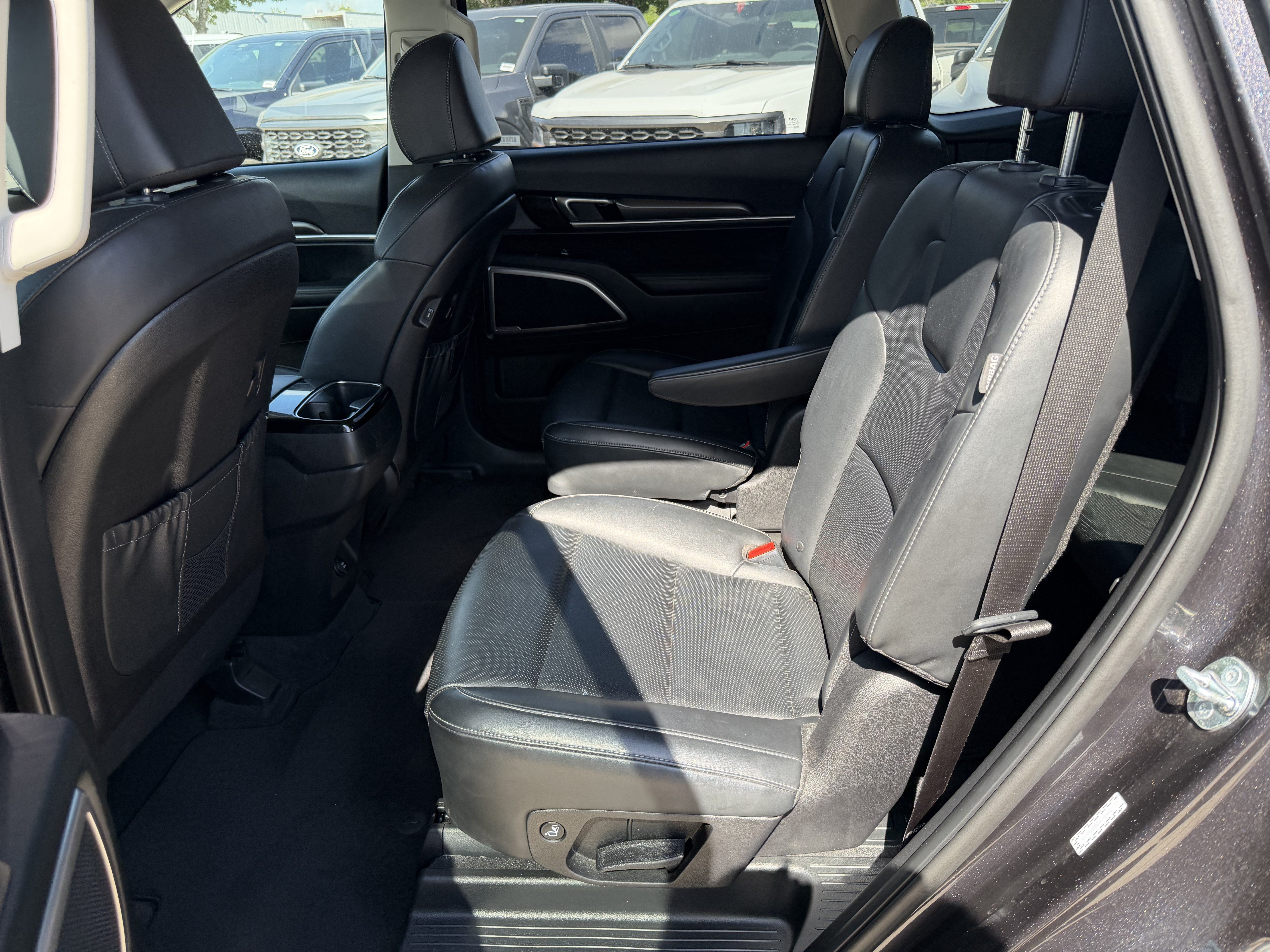 Used 2025 Kia Telluride S AWD/4WD image 14