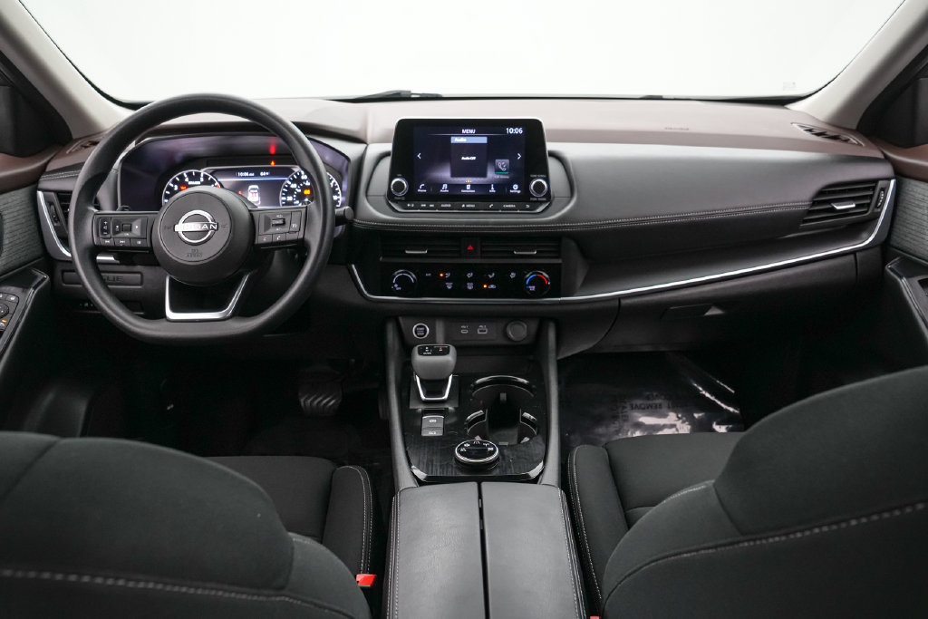 Used 2023 Nissan Rogue S AWD/4WD image 14