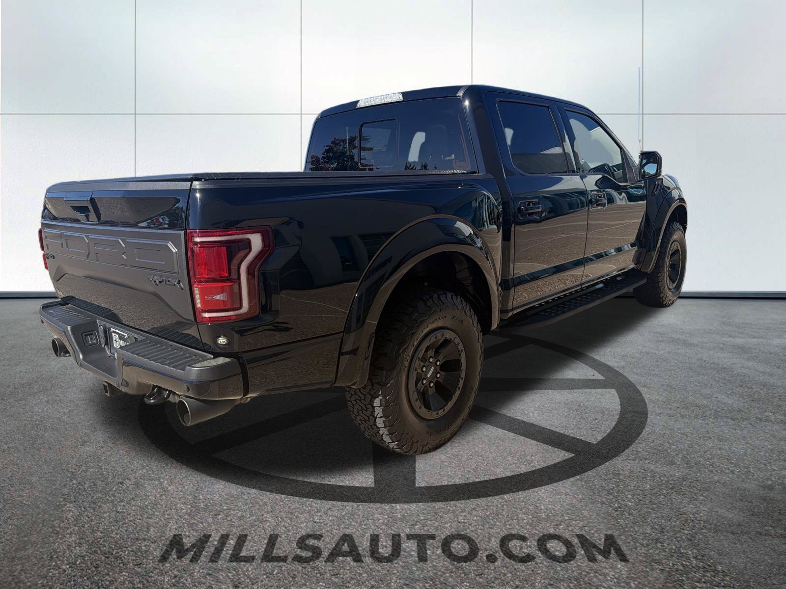 Certified 2018 Ford F150 Raptor w/ Equipment Group 802A Luxury AWD/4WD image 4