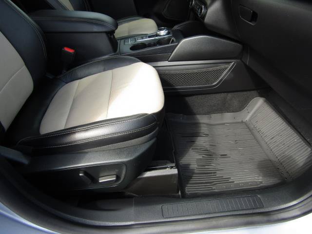 Certified 2022 Ford Escape Titanium w/ Titanium Elite Package AWD/4WD image 11
