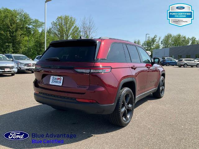 Used 2024 Jeep Grand Cherokee Limited w/ Black Appearance Package AWD/4WD image 23