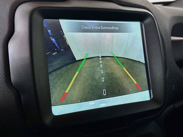 Used 2023 Jeep Renegade Latitude AWD/4WD image 28
