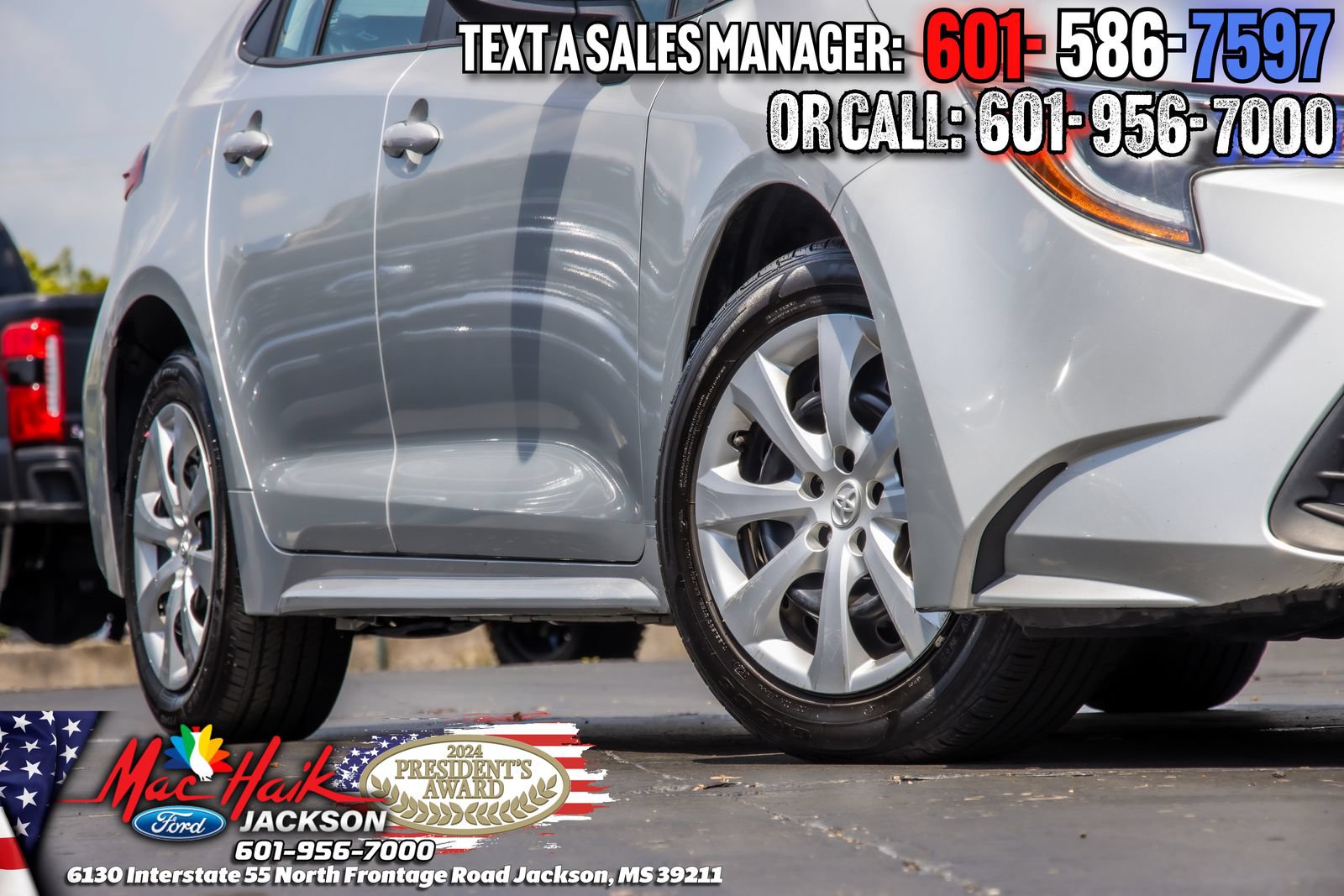Used 2024 Toyota Corolla LE FWD image 2