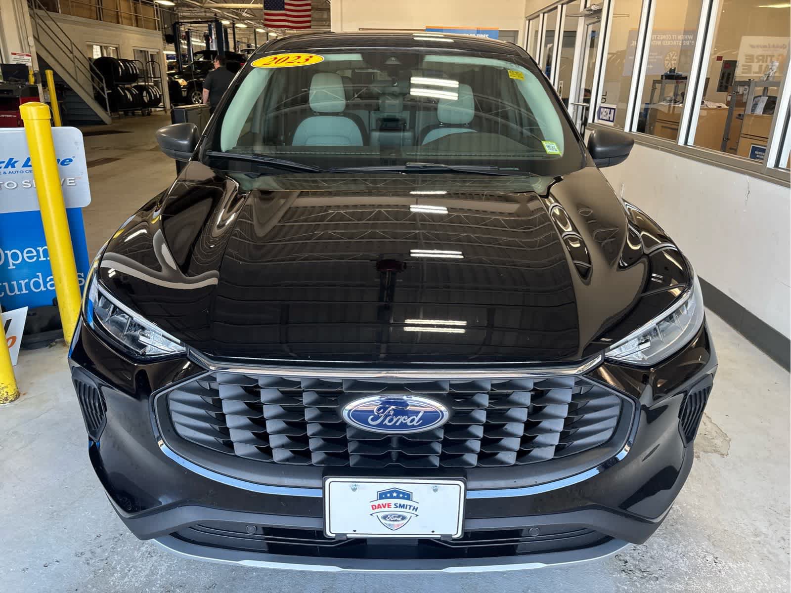 Certified 2023 Ford Escape Active AWD/4WD image 8