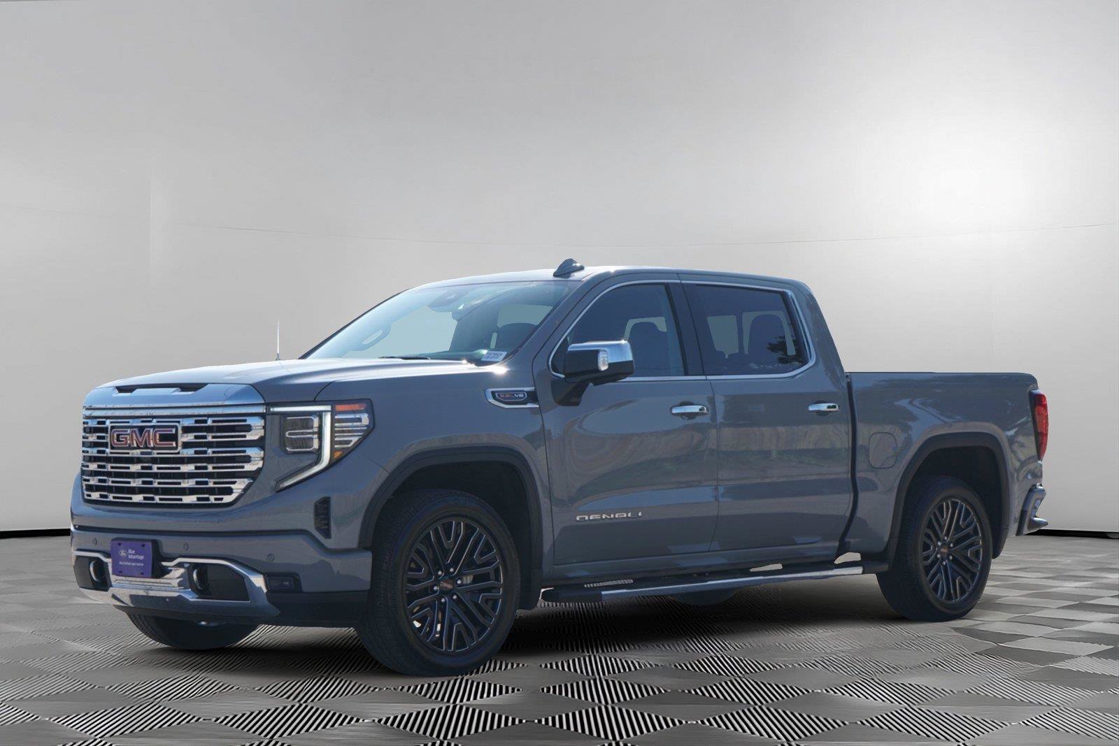 Used 2024 GMC Sierra 1500 Denali w/ Technology Package AWD/4WD image 8