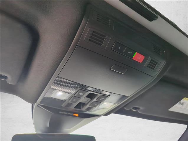 Used 2023 Volkswagen Arteon SEL Premium AWD/4WD image 13