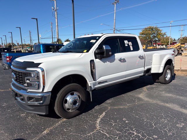 Certified 2023 Ford F350 Lariat w/ Lariat Ultimate Package AWD/4WD image 4