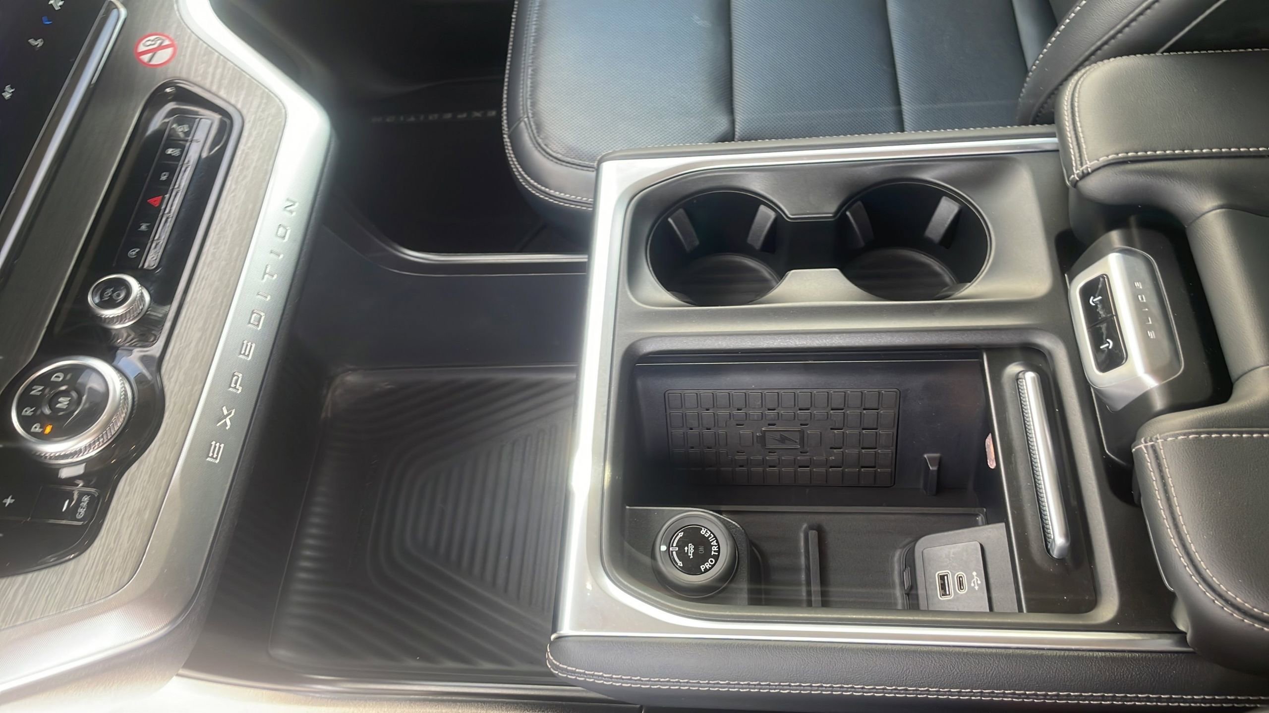 Certified 2025 Ford Expedition Max Platinum AWD/4WD image 23