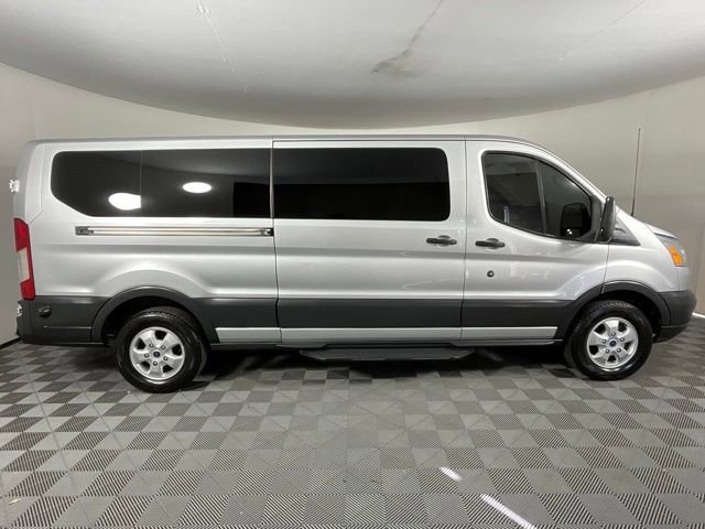 Certified 2017 Ford Transit 350 XLT image 6